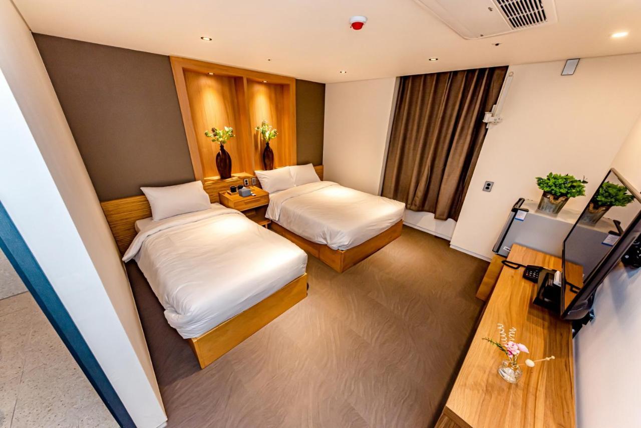 The Jade Hotel Чеджудо Экстерьер фото
