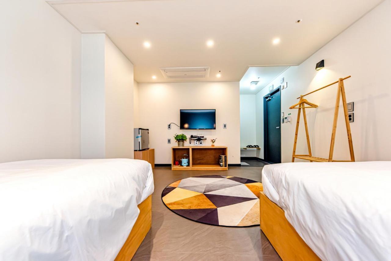 The Jade Hotel Чеджудо Экстерьер фото